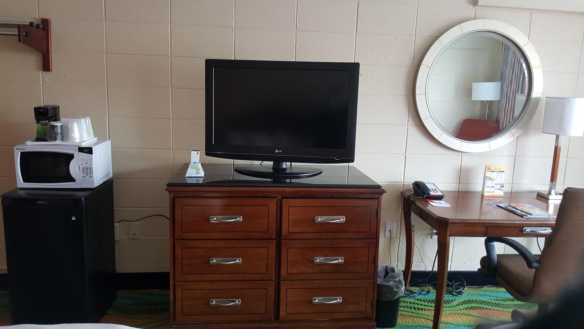 Howard Johnson By Wyndham Virginia Beach At The Beach Екстер'єр фото