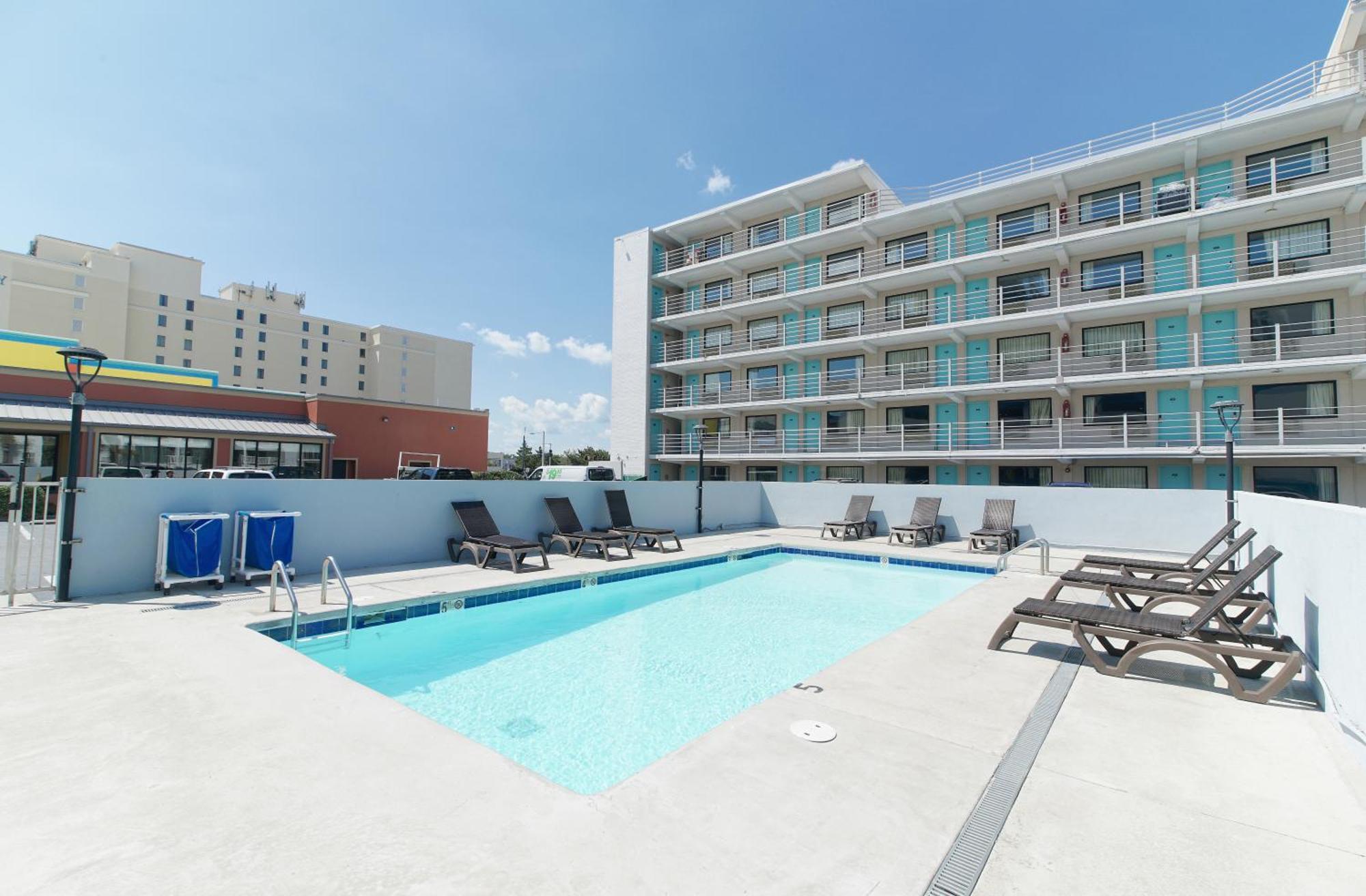 Howard Johnson By Wyndham Virginia Beach At The Beach Екстер'єр фото
